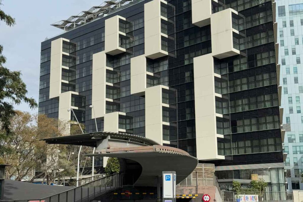 Oficinas en Barcelona que quieren ahorrar energía en aire acondicionado en verano