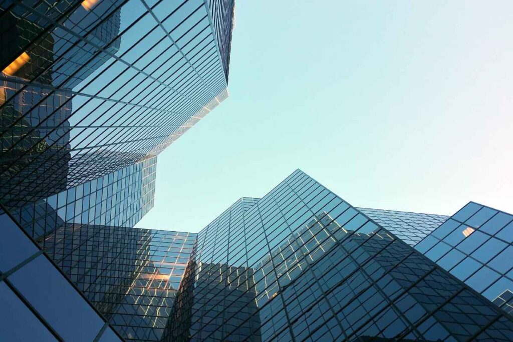 Oficinas que emplean medidas para ahorrar energía