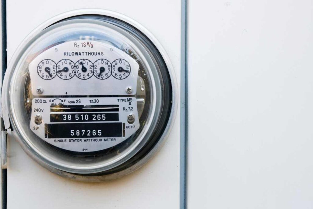 como reclamar un error en la factura de la luz